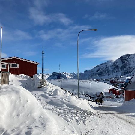 Isi4u apartments Sisimiut Bagian luar foto